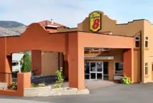 Photograph of Super 8, Osoyoos