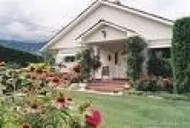 Photograph of Above the Orchard B&B, Oliver