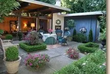 Photograph of Bed & Breakfast Beside Lighthouse Park, West Vancouver