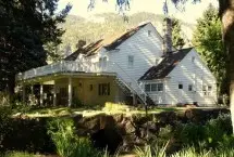 Photograph of Colonial Inn Bed & Breakfast, Hedley