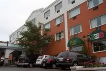 Photograph of Quality Inn, Dartmouth