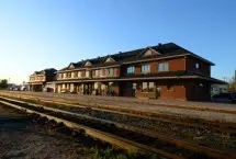 Photograph of The Station Inn, Cochrane