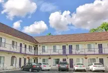 Photograph of Knights Inn, Niagara Falls