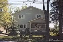 Photograph of Wander Inn Bed & Breakfast Crafts, Petrolia