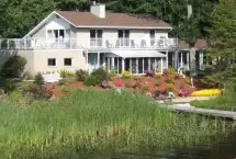 Photograph of Lynch's B&B, Gravenhurst