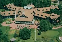 Photograph of Fairmont Le Chateau Montebello, Montebello