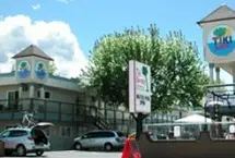 Photograph of Tiki Shores Motel Beach Resort, Penticton