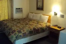 Photograph of Colonial Motel, Nanaimo