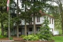 Photograph of Place Victoria B&B Inn, Armstrong