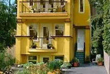 Photograph of The Yellow House B&B, Victoria
