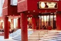 Photograph of Quality Hotel, Vancouver