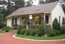 Photograph of Birdsong Cottage, Niagara-on-the-Lake