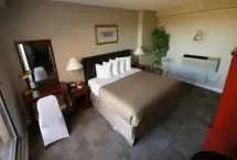 Photograph of Peninsula Inn & Resort, Niagara Falls