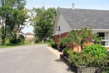 Photograph of Woodycrest Motel, Whitby