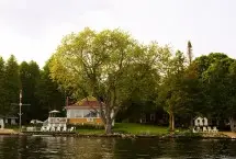 Photograph of Lone Maple Cottage Resort, Bobcaygeon