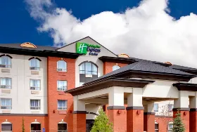 Photograph of Holiday Inn Express, Whitecourt