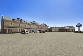 Photograph of Days Inn, High Level