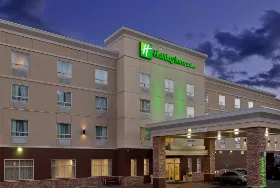 Photograph of Holiday Inn & Suites, Kamloops