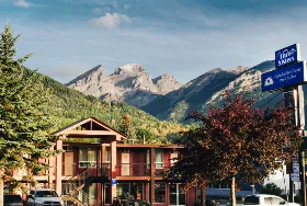 Photograph of Canadas Best Value Inn & Suites, Fernie
