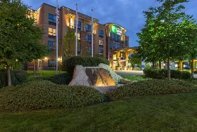 Photograph of Holiday Inn Express, Richmond