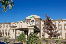 Photograph of Holiday Inn Express, Fort St John