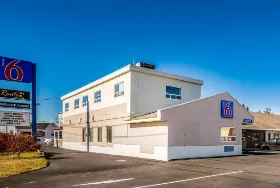 Photograph of Motel 6, Moncton