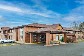 Photograph of Travelodge, Bridgewater