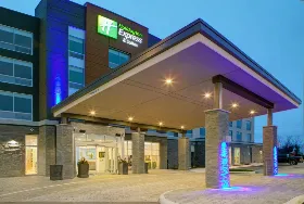 Photograph of Holiday Inn Express, Collingwood