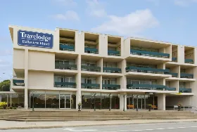 Photograph of Travelodge, Niagara Falls