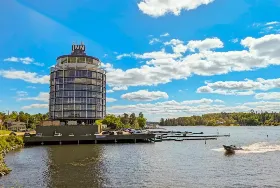 Photograph of Clarion Lakeside Inn & Conference Centre, Kenora