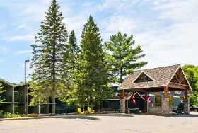 Photograph of Hidden Valley Resort, Huntsville