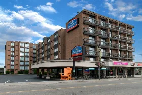 Photograph of Howard Johnson, Niagara Falls