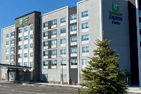 Photograph of Holiday Inn Express, Aurora