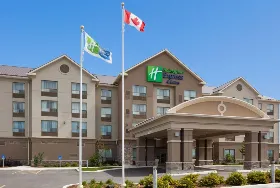 Photograph of Holiday Inn Express, New Liskeard