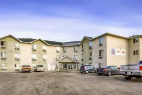 Photograph of Motel 6, Regina