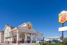 Photograph of Super 8, Moose Jaw
