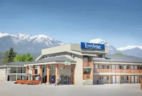 Photograph of Travelodge, Golden