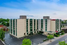 Photograph of Ramada by Wyndham, Niagara Falls