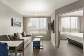 Photograph of Embassy Suites, Pointe Claire