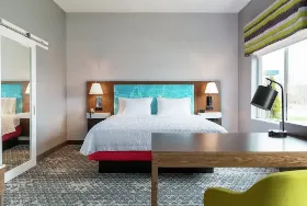 Photograph of Hampton Inn, Toronto