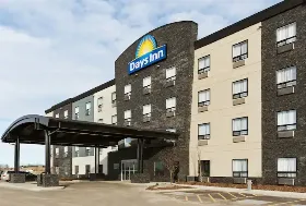 Photograph of Days Inn, Balzac