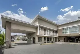 Photograph of Econo Lodge, Kelowna