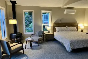 Photograph of Five Gables B&B, Qualicum Beach