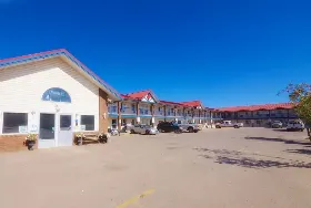 Photograph of Rusty's Best Canadian Motor Inn, Fort McMurray