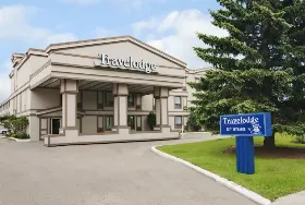 Photograph of Travelodge, Red Deer