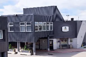 Photograph of Stanford Inn, Grande Prairie