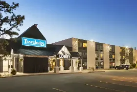 Photograph of Travelodge, Edmonton