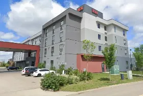 Photograph of Southfort Inn, Fort Saskatchewan