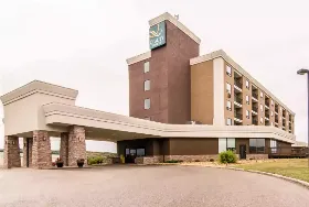 Photograph of Quality Hotel, Drumheller
