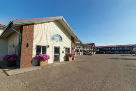 Photograph of Rusty's Best Canadian Motor Inn, Fort McMurray